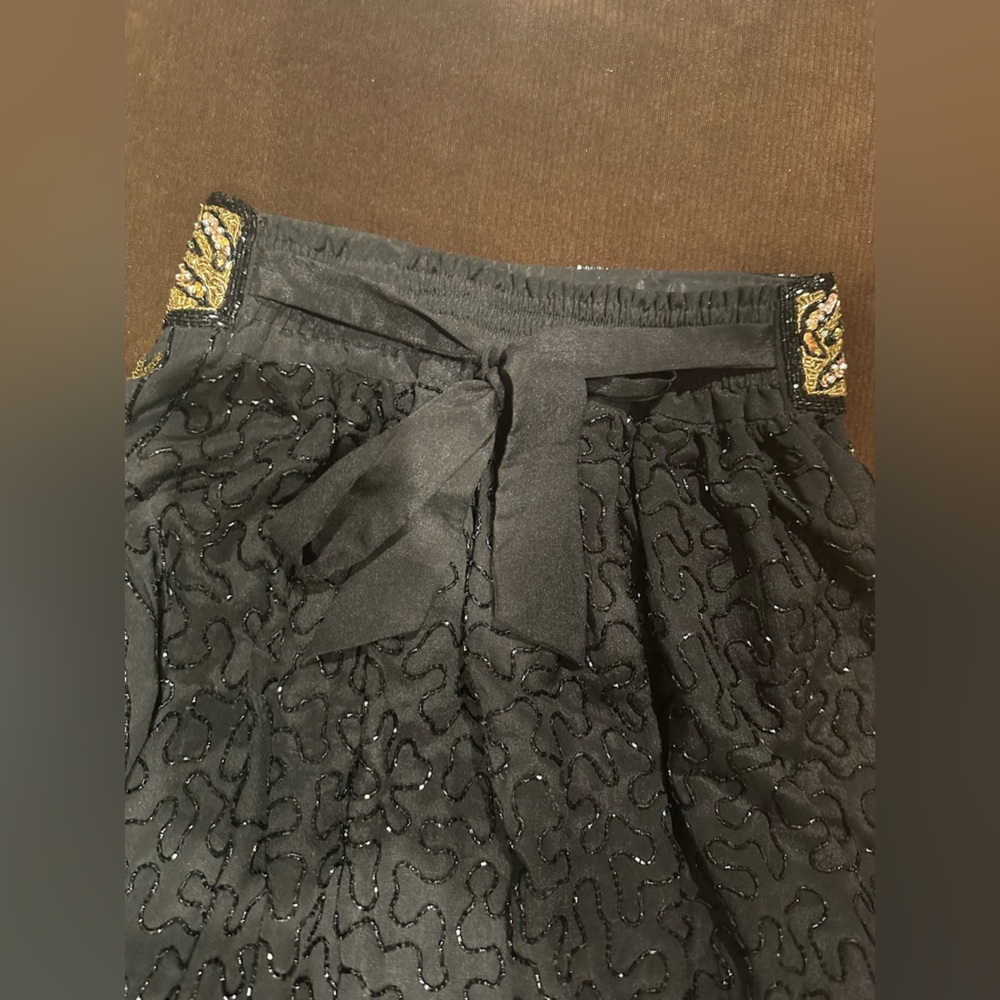BEADED SILK Skirt in Black, Green & Gold Girls Sz 12. - Picture 13 of 15